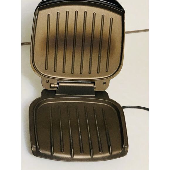 George Foreman 2-Serving Bronze Tough Electric Grill and Panini Press, GR136B - Picture 2 of 4